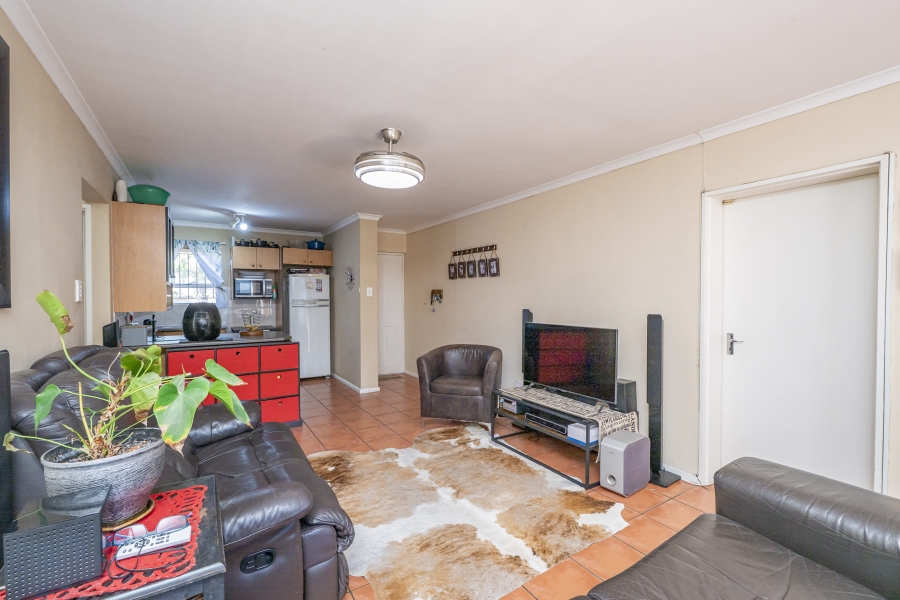 2 Bedroom Property for Sale in Protea Heights Western Cape